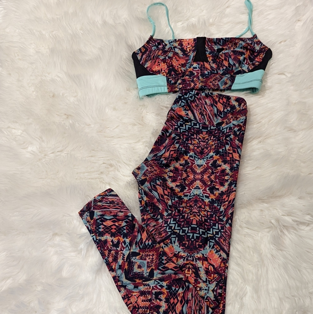 Onzie Leggings and Bra Top Set